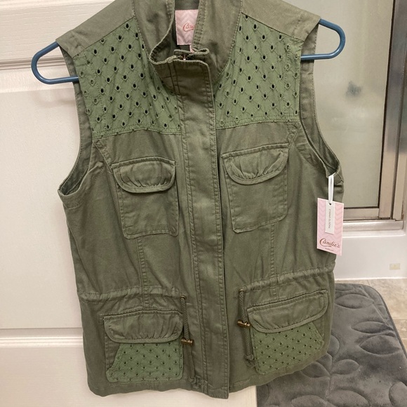 Candie's Jackets & Blazers - NWT Candies women’s medium utility vest